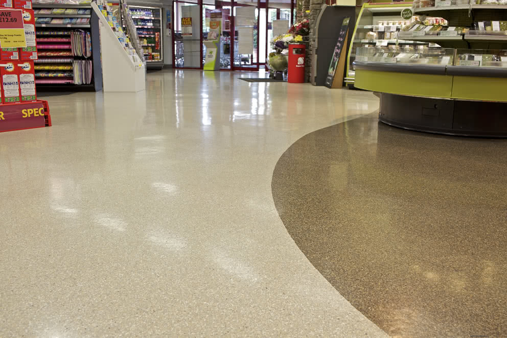 Reflective PMMA retail floor